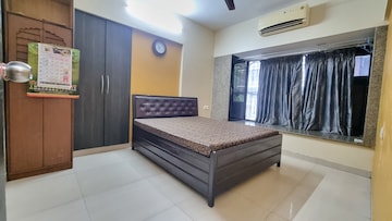 Bedroom in 2 BHK Apartment at Shree Vallabh Tower, Malad West – for Rent
