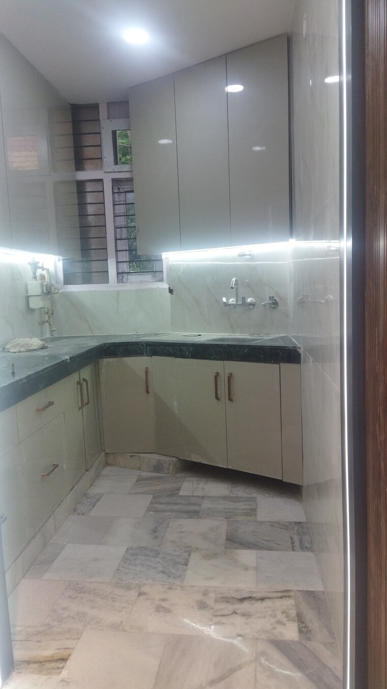 Kitchen, govindpuri 3 Bedroom 1300 Sq.Ft. Builder Floor In Govindpuri Delhi 8894482