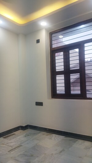 Room in 3 BHK Builder Floor at Govindpuri – for Sale