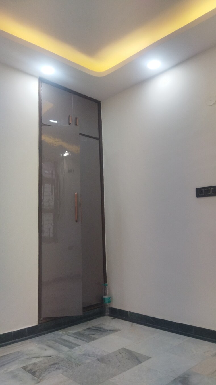 Room, govindpuri 3 Bedroom 1300 Sq.Ft. Builder Floor In Govindpuri Delhi 8894482