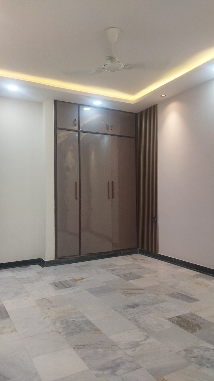 Room, govindpuri 3 Bedroom 1300 Sq.Ft. Builder Floor In Govindpuri Delhi 8894482