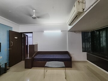 Bedroom in 1.5 BHK Apartment at Mangal Orchid Chs, Andheri West – for Rent