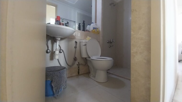Bathroom, hiranandani-estate-villa-carino 2 Bedroom 665 Sq.Ft. Apartment In Thane West Thane 8894489