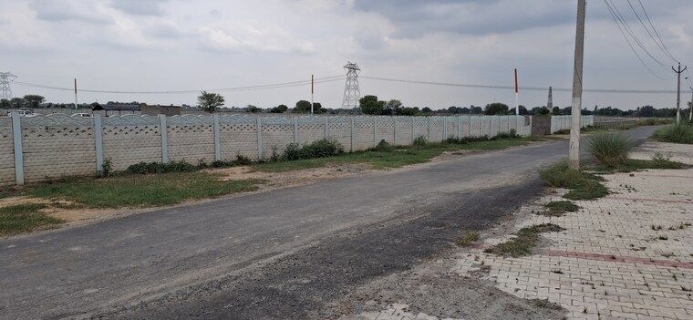 undefined, jewar  101 Sq.Yd. Plot In Jewar Greater Noida 8894492