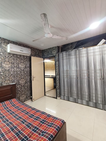 Bedroom in 1 BHK Apartment at Pegasus Tower, Andheri West – for Rent
