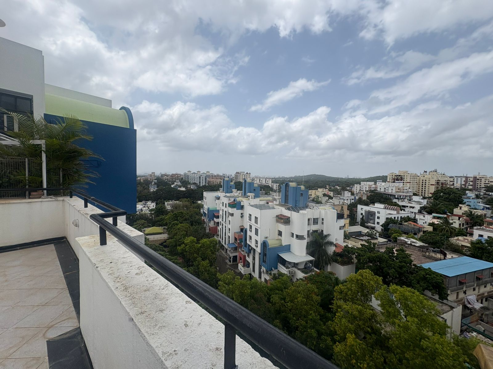 3 BHK + Extra Room Apartment For Rent in Clover Village