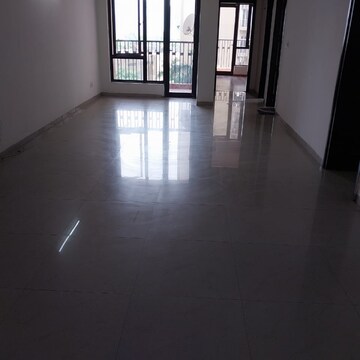 Room in 2 BHK Apartment at Logix Blossom County, Sector 137 – for Rent