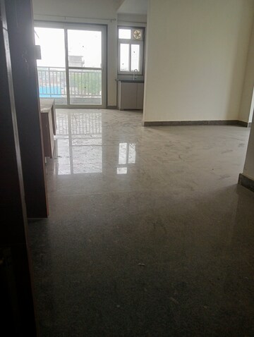 Room in 3 BHK Builder Floor at Sector 33 – for Rent