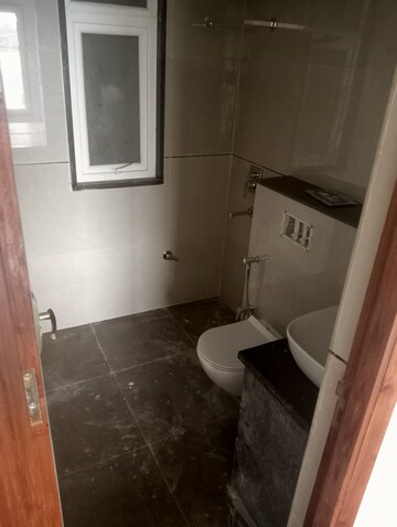 Bathroom in 3 BHK Builder Floor at Sector 33 – for Rent