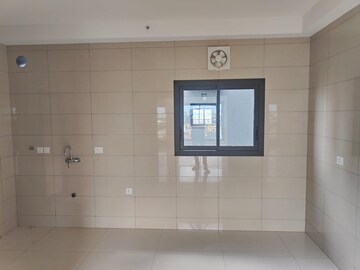 Room in 4 BHK Apartment at Sobha Pristine, Jakkuru – for Sale