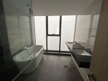 Team Area in 5 BHK Apartment at Rustomjee Crown, Prabhadevi – for Rent