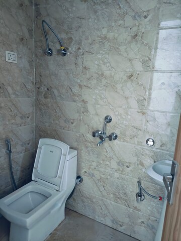 Bathroom in 1 BHK Apartment at Neb Sarai – for Rent