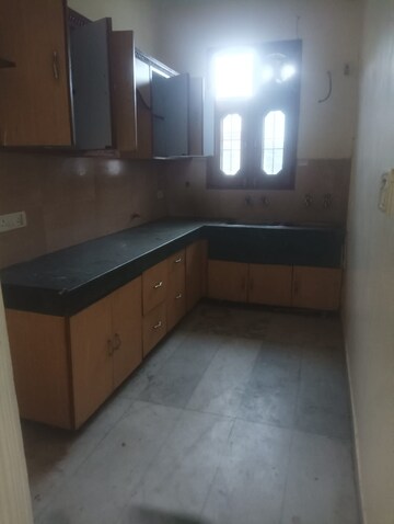 Kitchen in 3 BHK Builder Floor at Sector 69 – for Rent