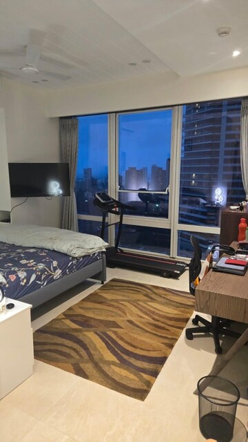 Gym in 3 BHK Apartment at Indiabulls Blu, Worli – for Rent