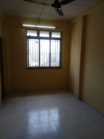 Room in 1 RK Apartment at 56 Building Triveni Tower CHS Ltd, Kandivali West – for Rent