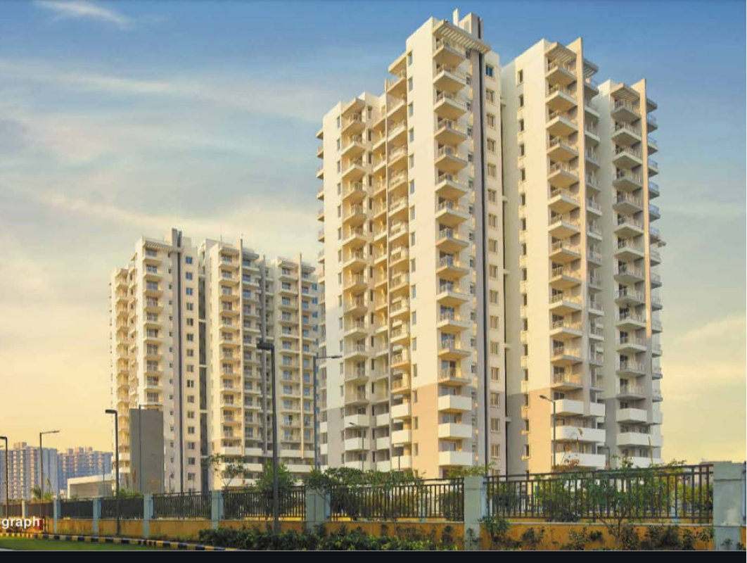 3.5 BHK + Servant Room Apartment For Sale in Godrej Summit