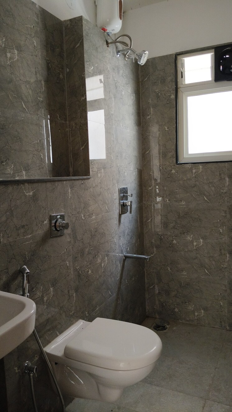 Bathroom, vtp-leonara 2 Bedroom 800 Sq.Ft. Apartment In Mahalunge Pune 8894658