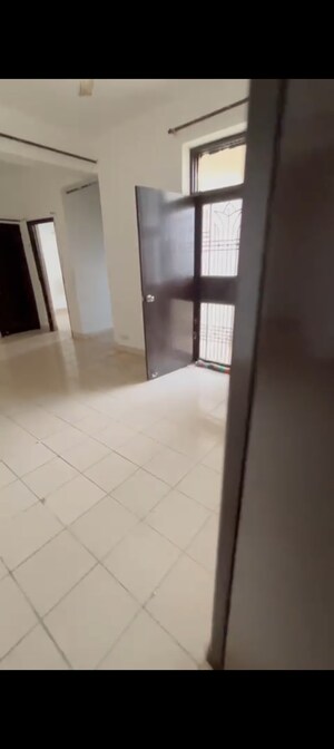 Room in 3 BHK Apartment at Emenox Brave Hearts, Raj Nagar Extension – for Sale