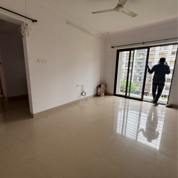 1 BHK Apartment For Rent in Raheja Reflections, Khatau Estate
