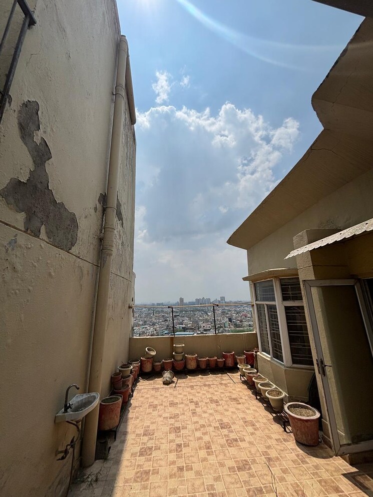 Balcony, aditya-mega-city 4 Bedroom 3105 Sq.Ft. Penthouse In Vaibhav Khand Ghaziabad 8894705