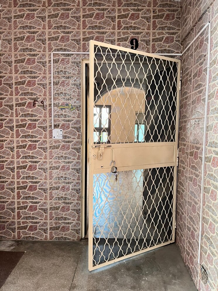 Balcony, poorti-apartments 2 Bedroom 900 Sq.Ft. Apartment In Vikas Puri Delhi 8894702