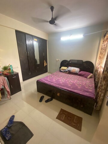 Bedroom in 2 BHK Apartment at Happy Valley, Manpada – for Rent