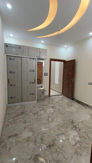 Room in 2 BHK Builder Floor at Sahastradhara – for Sale