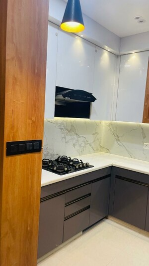 Kitchen in 3.5 BHK Apartment at Omaxe R2, Gomti Nagar – for Sale
