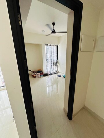 Room in 1 BHK Apartment at Lodha Crown Quality Homes, Majiwada – for Rent