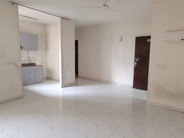 Room in 2.5 BHK Apartment at Pivotal Riddhi Siddhi, Sector 99 – for Rent
