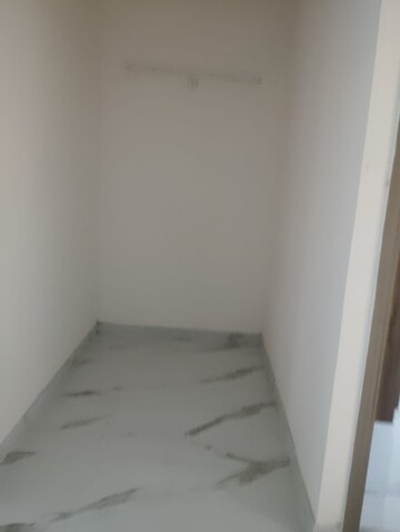Room in 3 BHK Apartment at M3M Soulitude, Sector 89 – for Rent