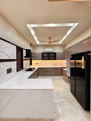 Kitchen in 3 BHK Builder Floor at Sector 31 – for Sale