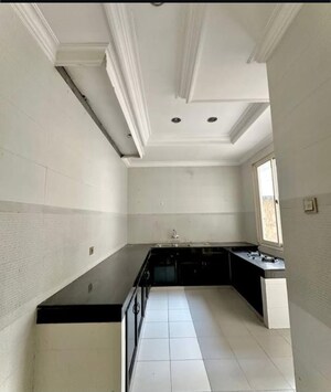 Kitchen in 2.5 BHK Builder Floor at Sector 35 – for Sale