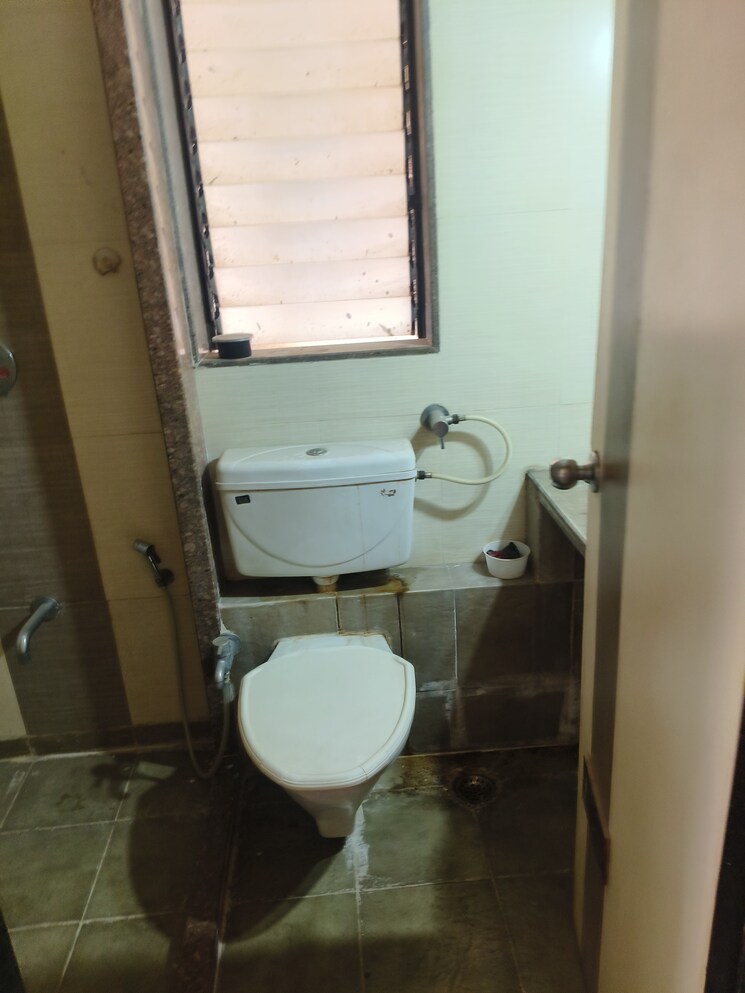Bathroom, mohan-pride 2 Bedroom 1060 Sq.Ft. Apartment In Wayle Nagar Thane 8894840