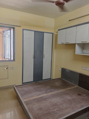 Room in 2 BHK Apartment at Mohan Pride, Wayle Nagar – for Sale