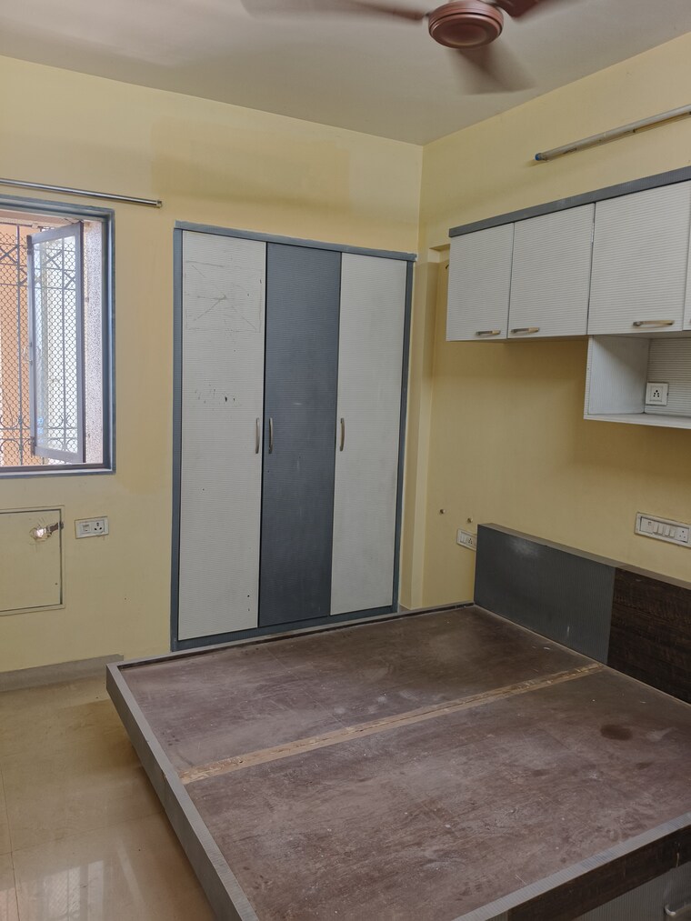 Room, mohan-pride 2 Bedroom 1060 Sq.Ft. Apartment In Wayle Nagar Thane 8894840