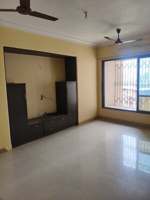 Room in 2 BHK Apartment at Mohan Pride, Wayle Nagar – for Sale