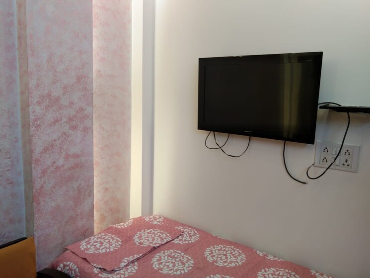 Bedroom, lajpat nagar ii 1 Bedroom 60 Sq.Yd. Builder Floor In Lajpat Nagar ii Delhi 8894894
