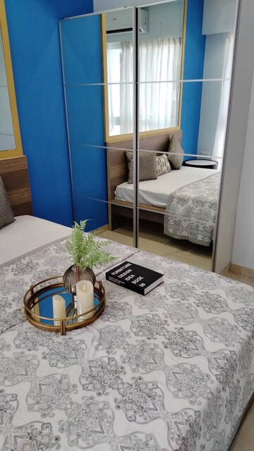 Bedroom in 1 BHK Apartment at Ruparel Optima, Kandivali West – for Rent
