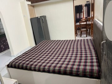 Bedroom in 1.5 BHK Builder Floor at Sector 52 – for Rent