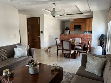 Living Room in 2 BHK Apartment at Defence Colony – for Rent