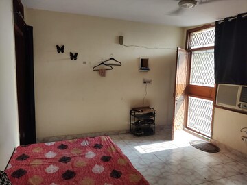 1 RK Builder Floor For Rent in Hari Nagar Ashram