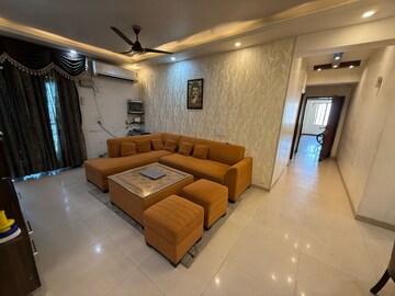 Living Room in 3 BHK Builder Floor at Fidato Honour Homes, Sector 89 – for Rent