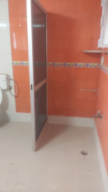 Bathroom in 2.5 BHK Apartment at Mayur Vihar – for Sale