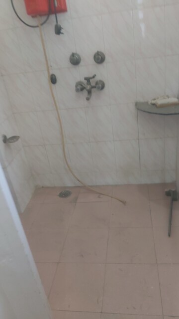 Bathroom in 2.5 BHK Apartment at Mayur Vihar – for Sale