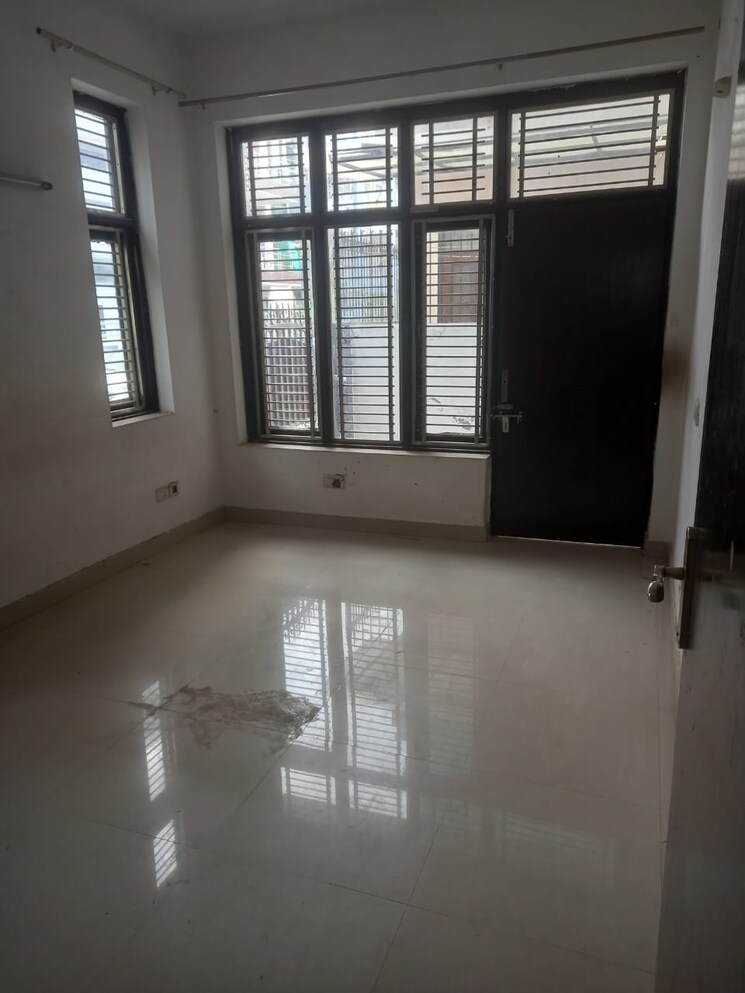 Bedroom, sector 46 3 Bedroom 1400 Sq.Ft. Builder Floor In Sector 46 Gurgaon 8895052