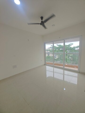 Room in 2.5 BHK Apartment at Nipania – for Rent