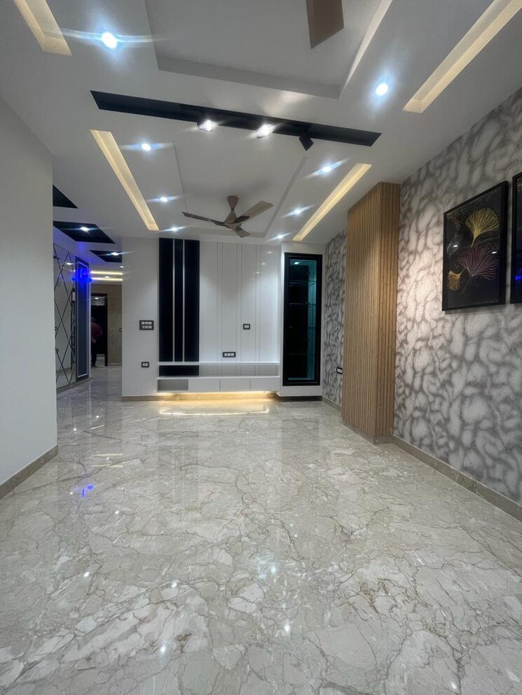 Room, defence colony 3 Bedroom 3100 Sq.Ft. Apartment In Defence Colony Delhi 8895012