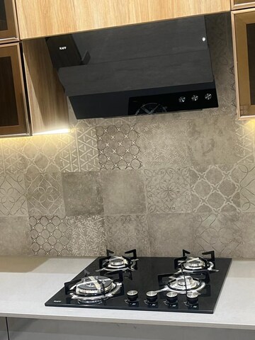 Furnished Amenities in 3 BHK Apartment at Defence Colony – for Rent