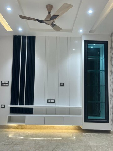 Building Lobby in 3 BHK Apartment at Defence Colony – for Rent